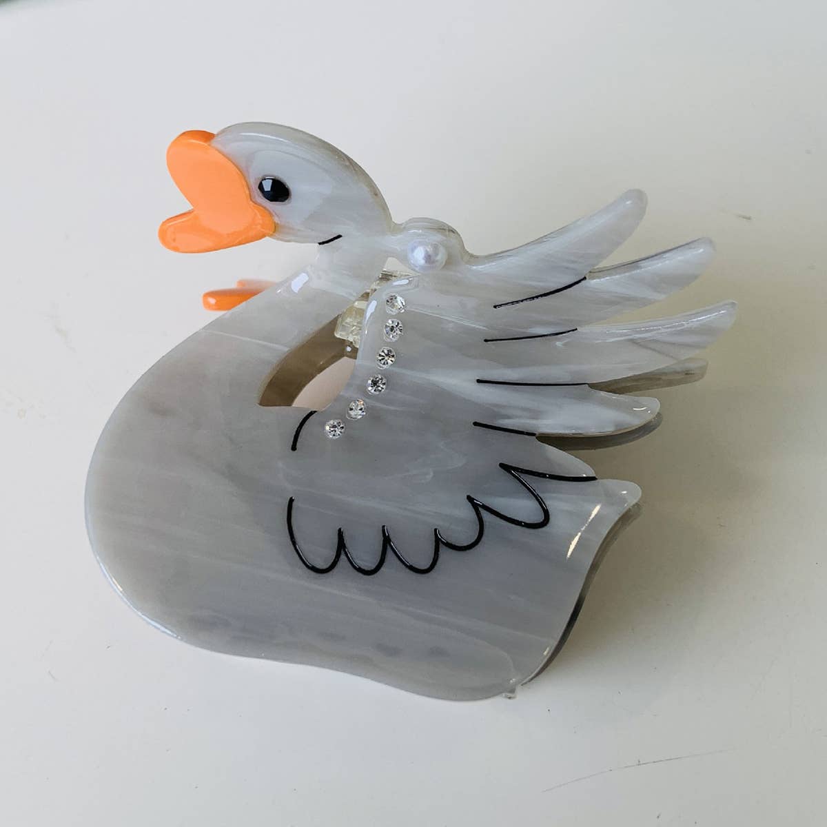 FASHIONABLE WHITE SWAN ACETIC ACID HAIR CLIP