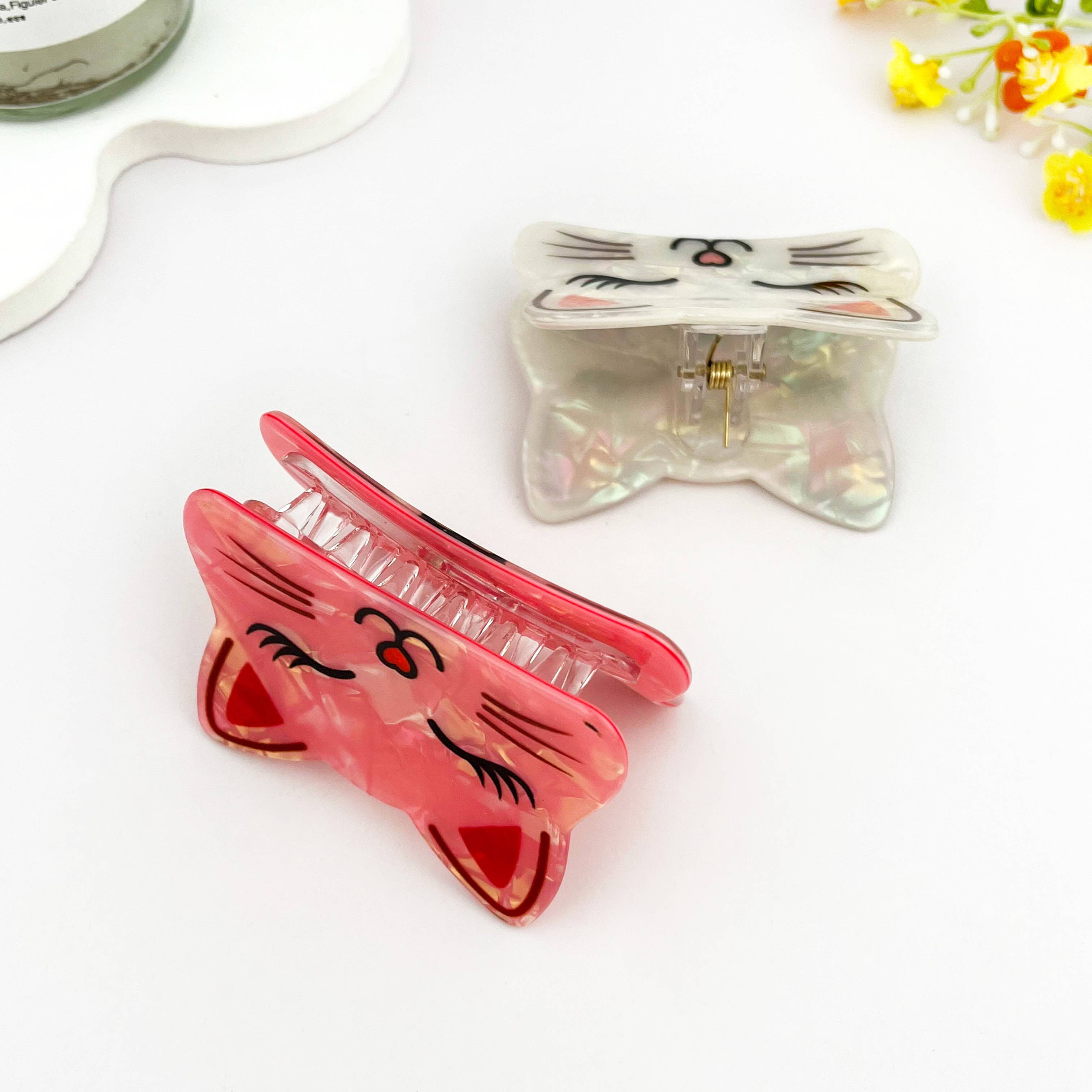 Cute Smiling Cat Print Animal Hair Claw Clip: White