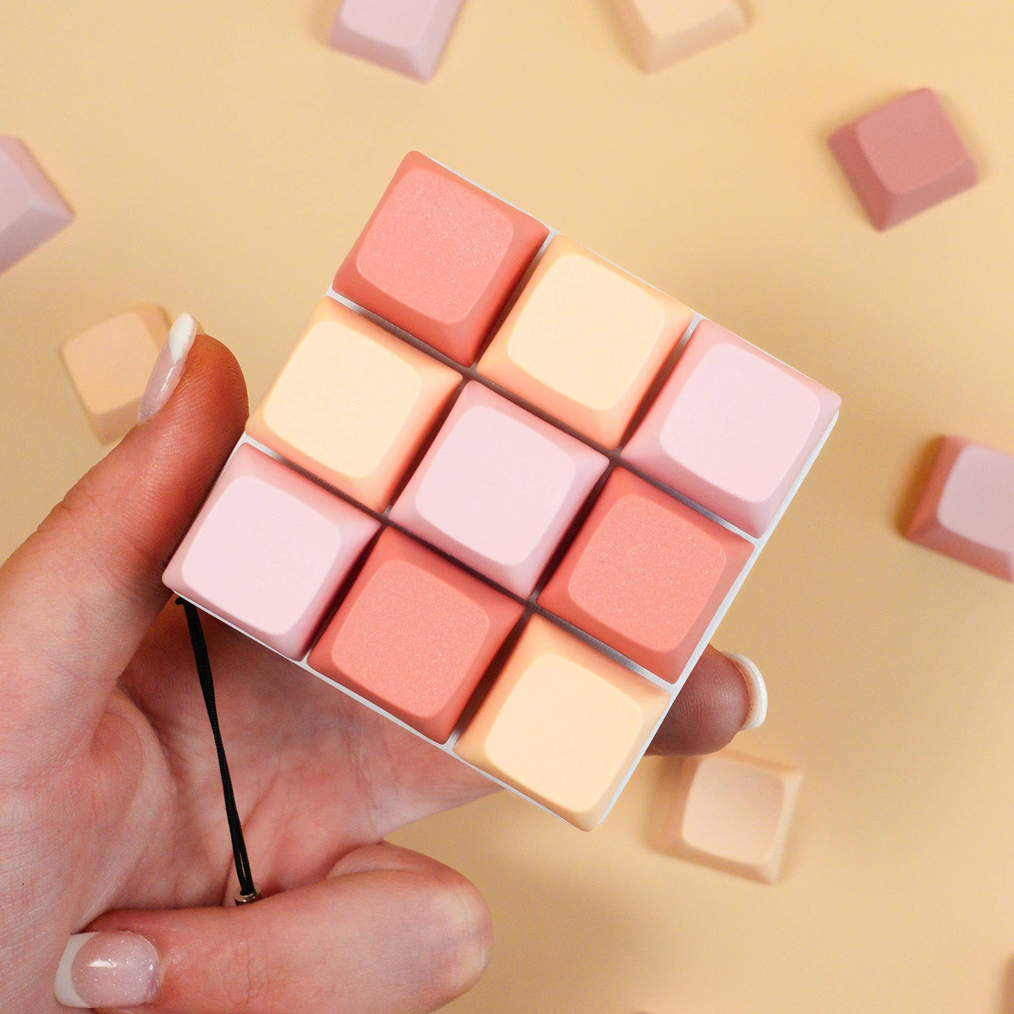 ASMR Clicky Summer Fidget 3x3 Square Keychain: Summer / Clicky