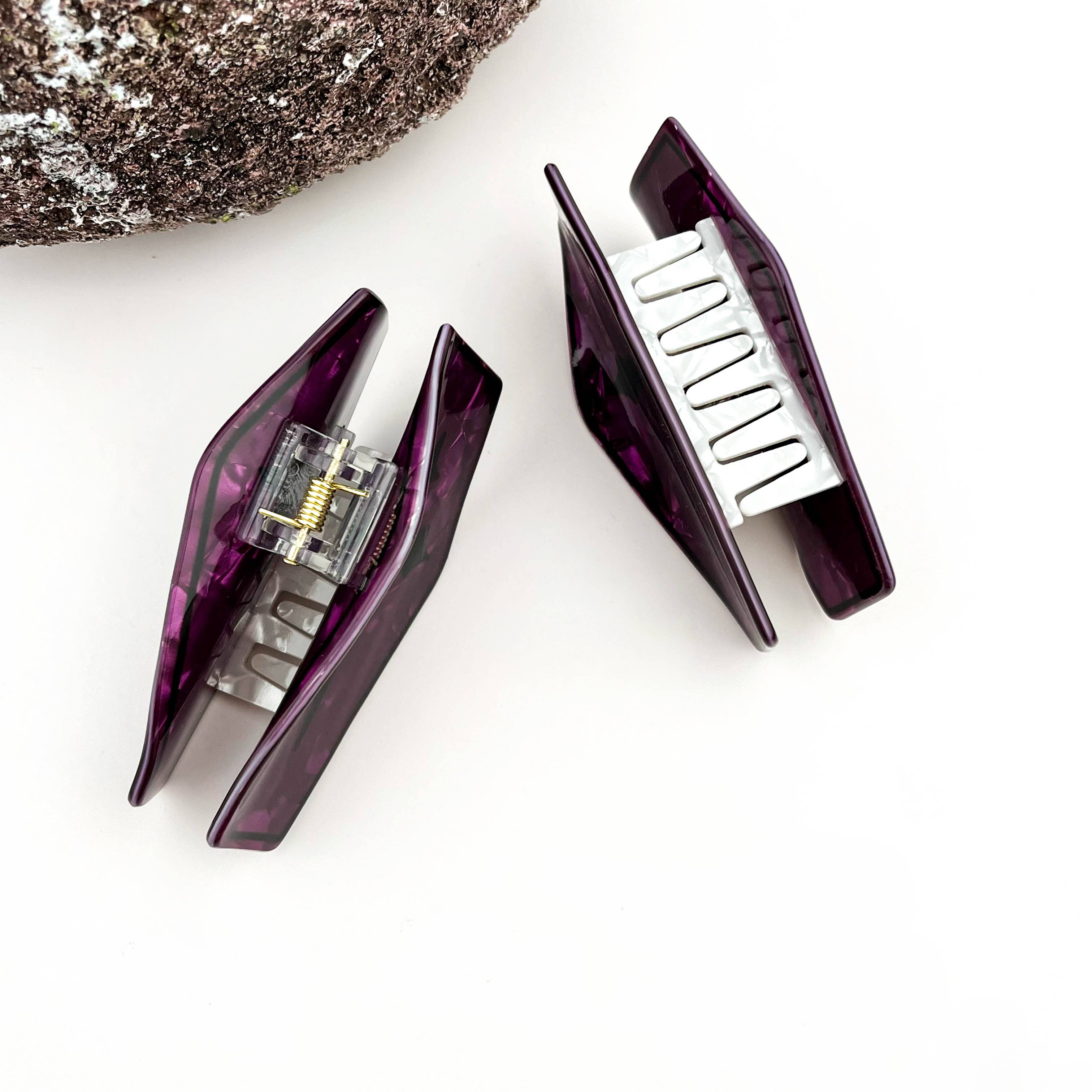 Vampire Coffin Print Halloween Claw Clip–Spooky Gothic Style: Purple