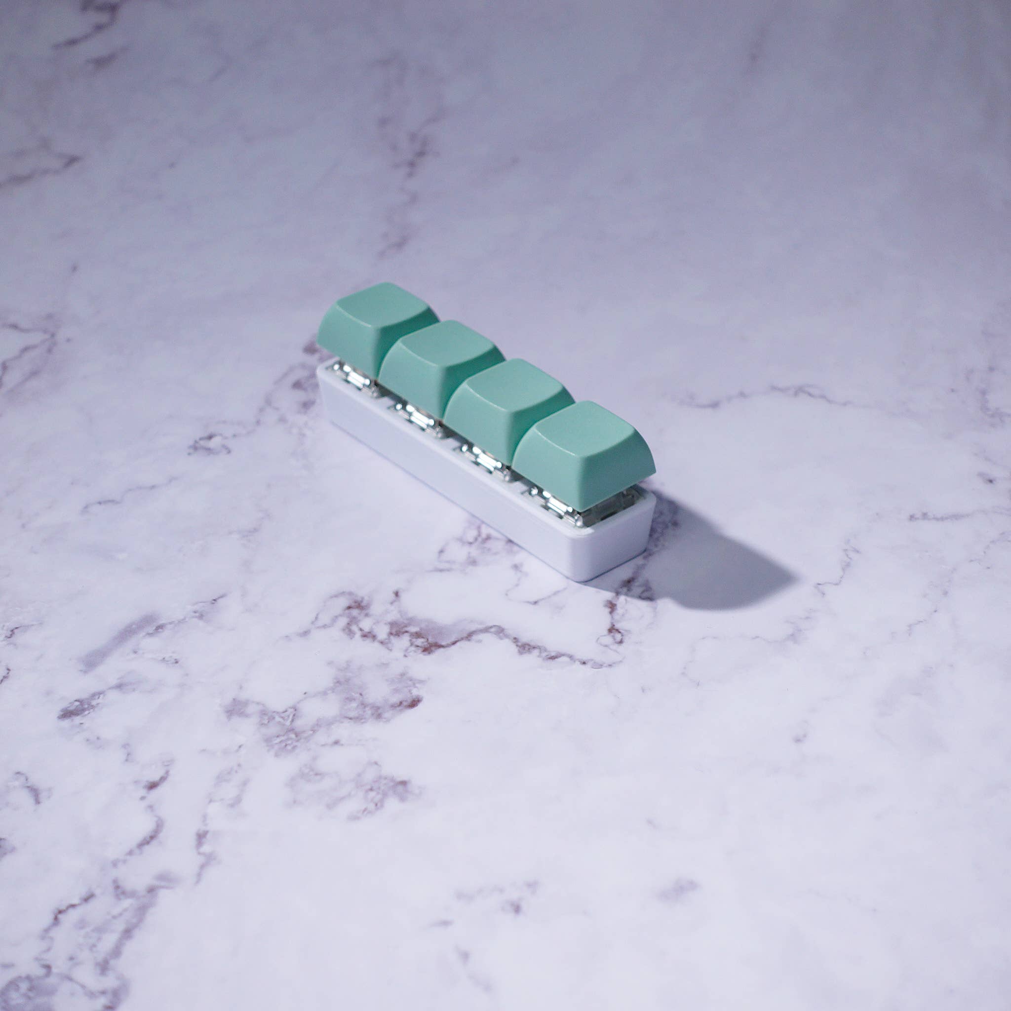 4 Key Mechanical Keyboard Fidget Keychain: Light Blue / Clicky (Louder)