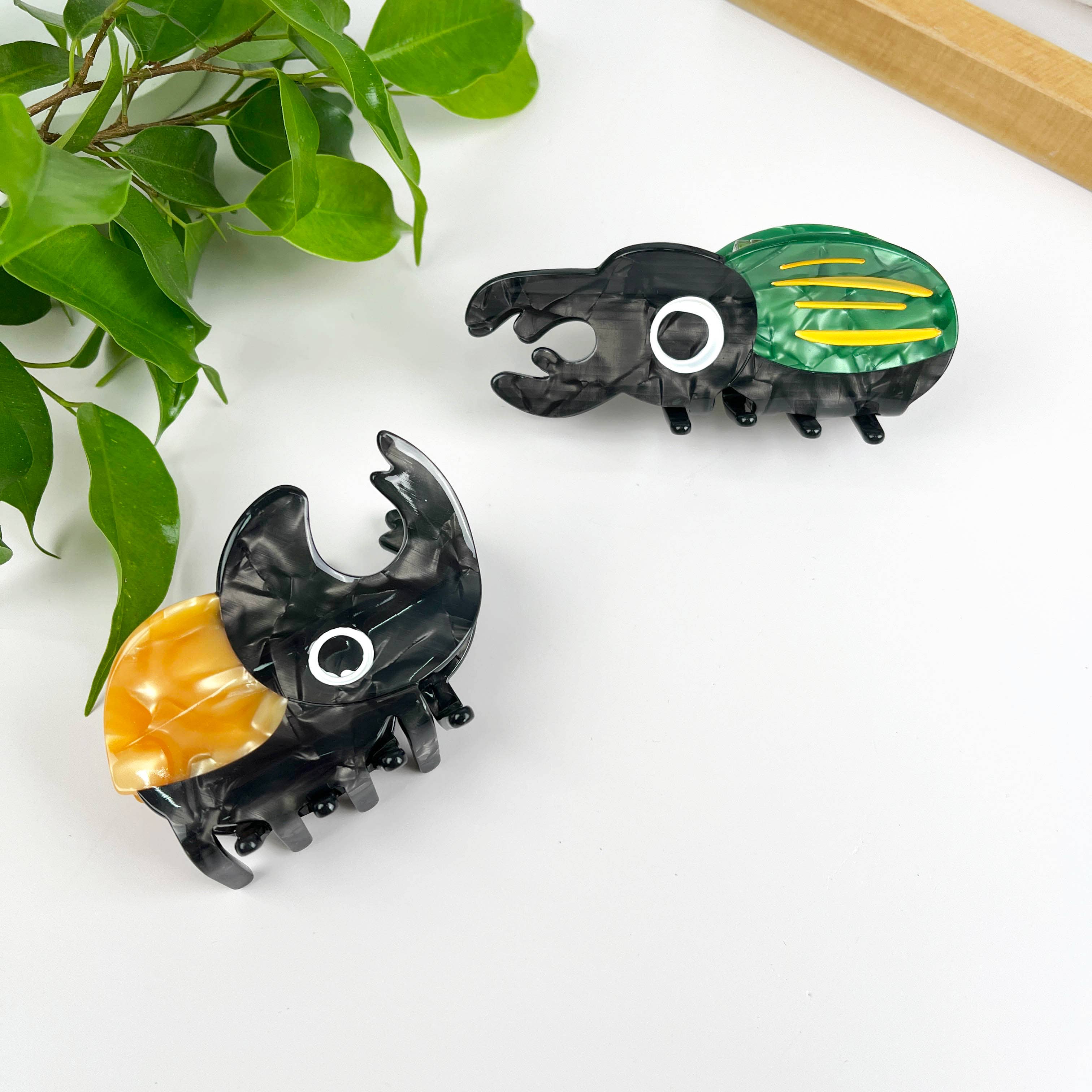 Giant stag beetle and Rhinoceros beetlehaire claw clip: Green