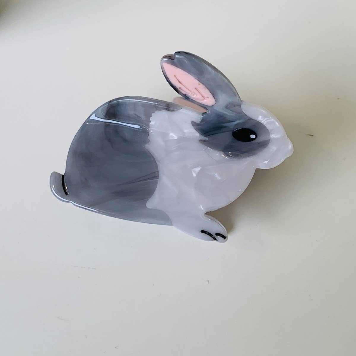 FASHIONABLE WHITE SWAN ACETIC ACID HAIR CLIP