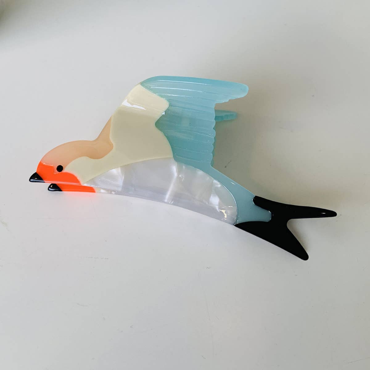 FASHIONABLE WHITE SWAN ACETIC ACID HAIR CLIP
