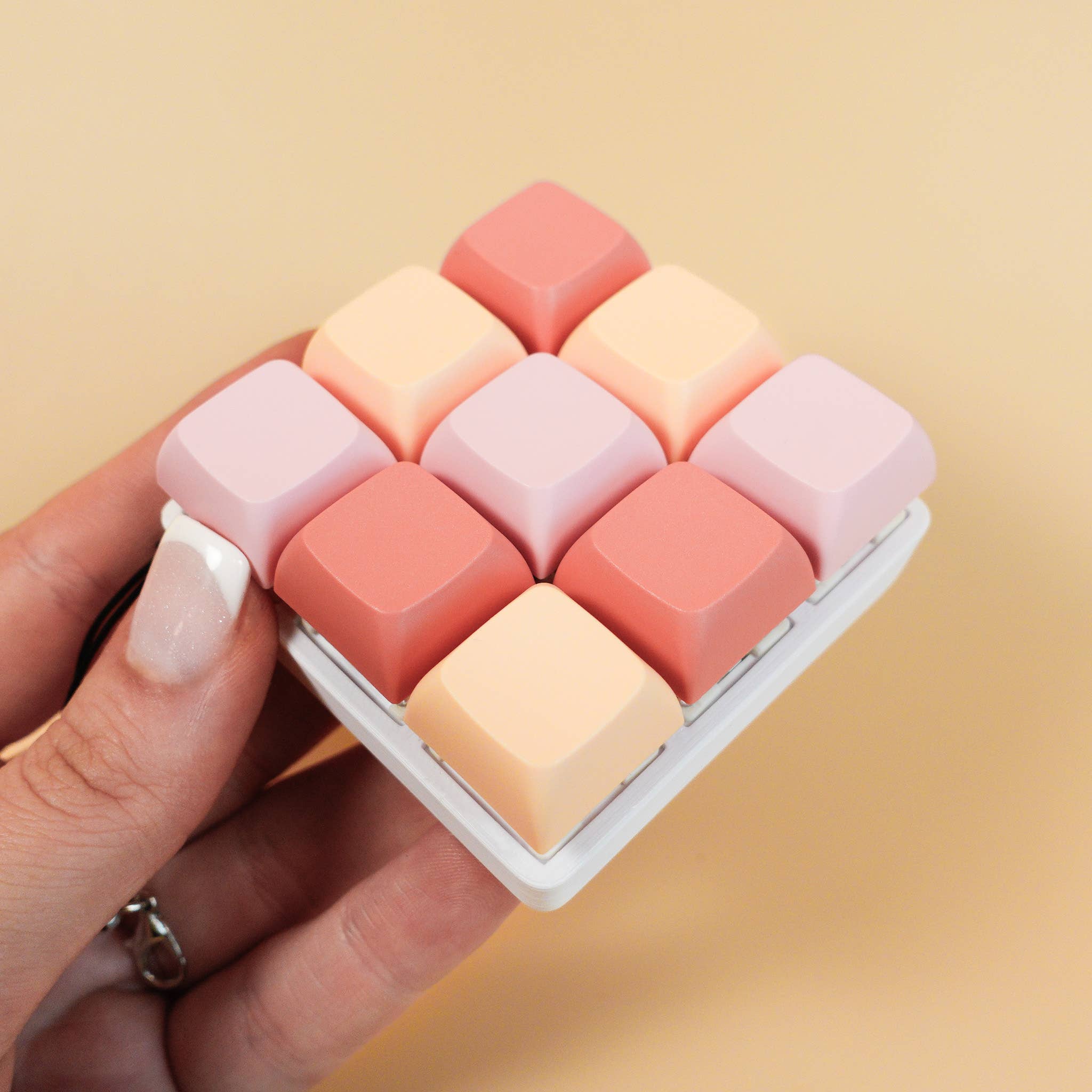 ASMR Clicky Summer Fidget 3x3 Square Keychain: Summer / Clicky