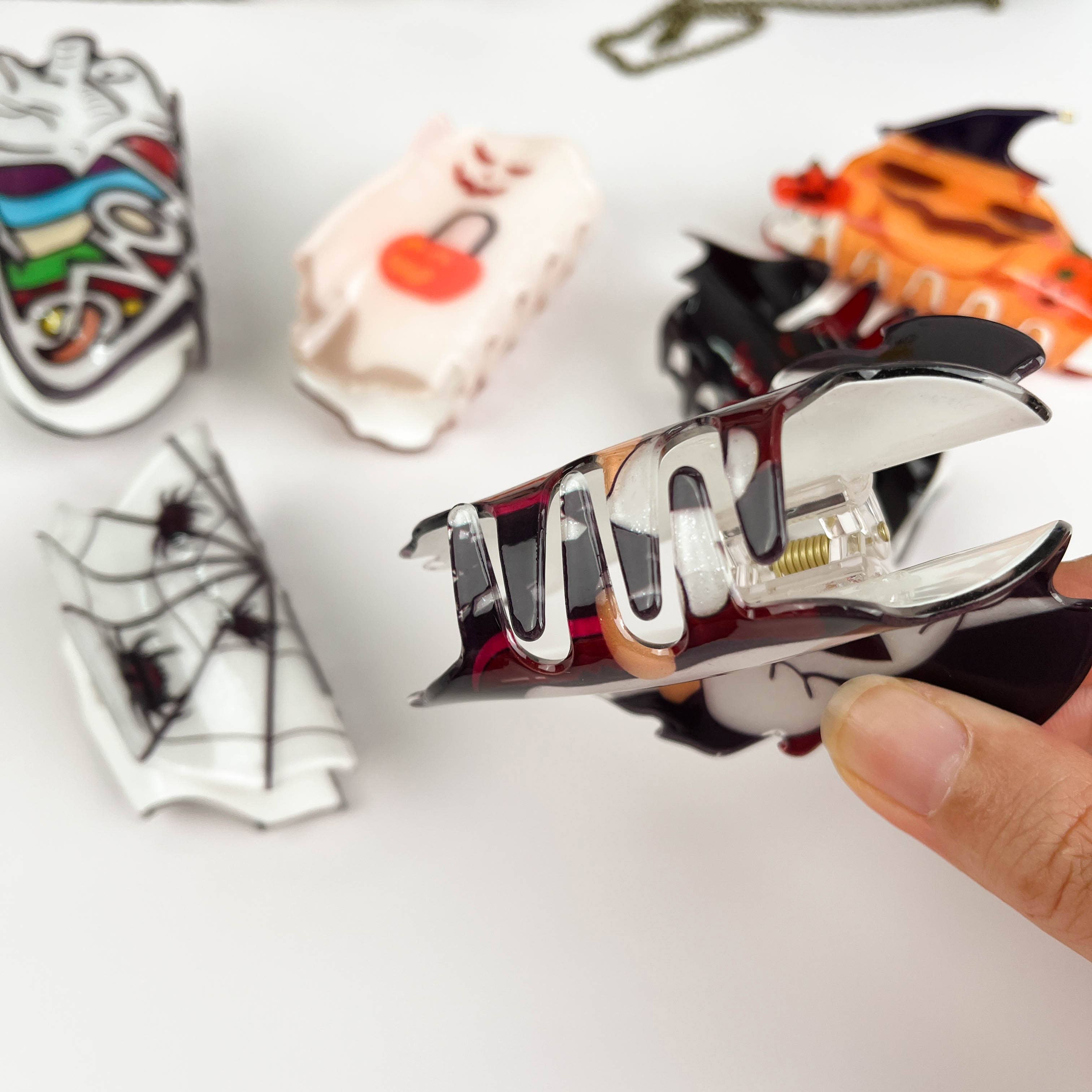 Halloween cute ghost hair claw clip: Bat