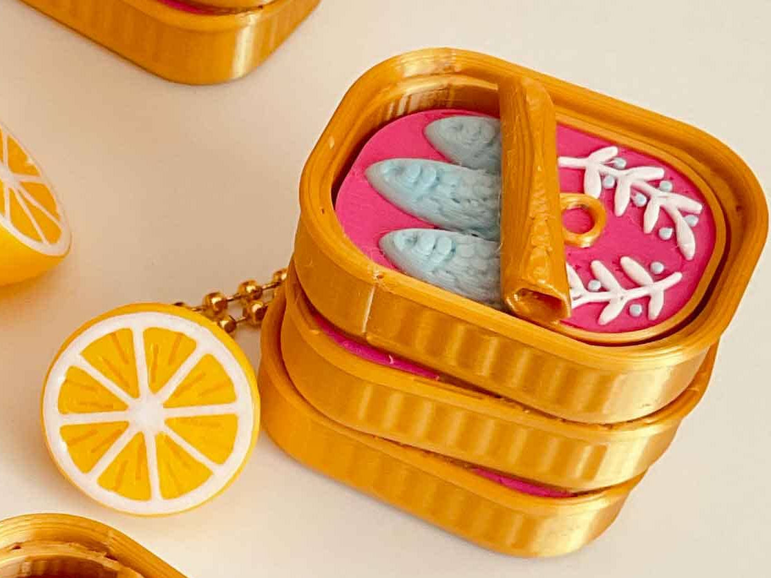 Mini Sardines Container Clicker 3D Printed Fidget Keychain: Peeled Back Lid