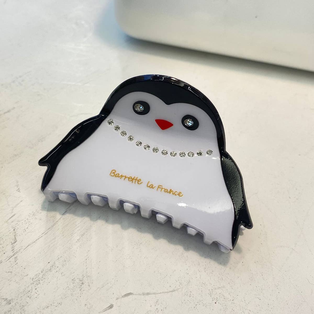 FASHIONABLE WHITE SWAN ACETIC ACID HAIR CLIP
