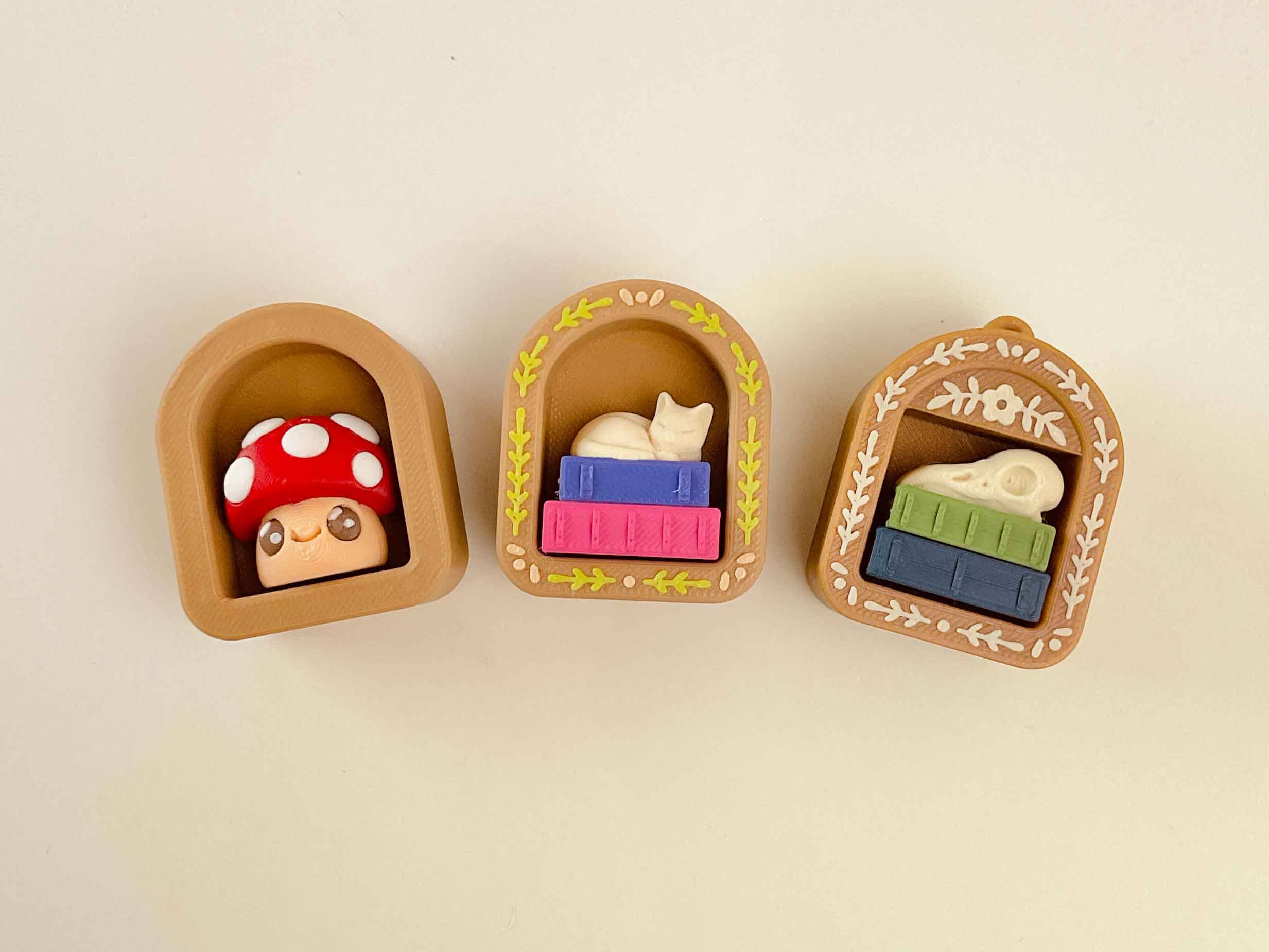 Mini Book Nook Clicker 3D Printed Fidget Keychain: Clock