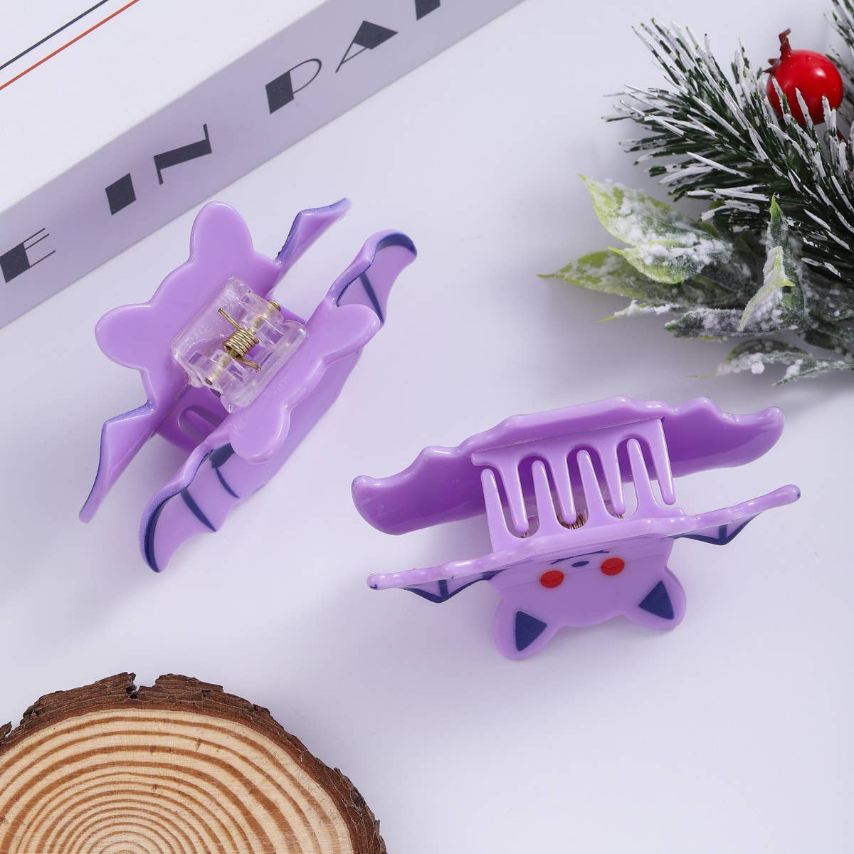Cartoon Purple Bat Hair Claw Clip Halloween Accessory: Purple