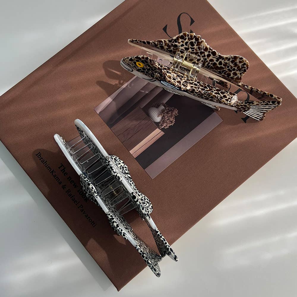 Ocean-Inspired Leopard Grouper Hair Claw: Brown